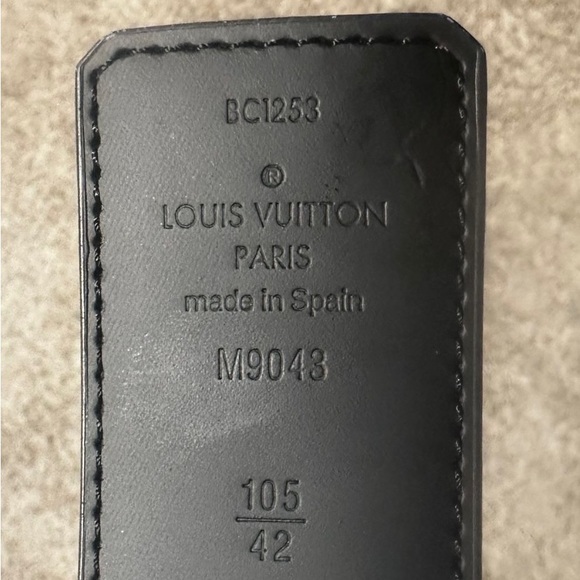 Louis Vuitton Men’s LV Initiales 35MM Reversible Belt 105/42 - Picture 2 of 2